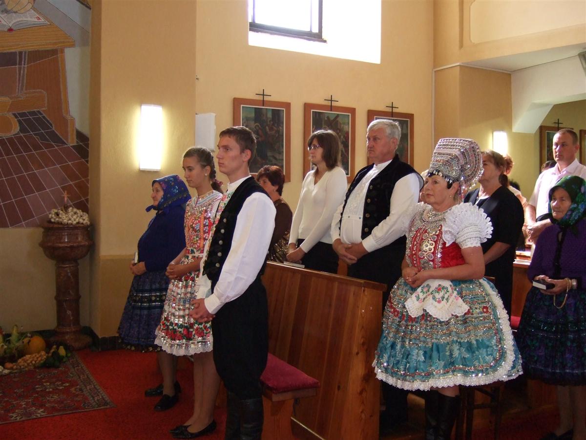 Fotogaléria Ďakovná sv. omša za úrodu 2010 (28) Ďakovná sv. omša za úrodu 2010